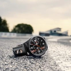 Fawler Monterey | Montre de course noire en édition limitée -LuxeMontre Boutique fwmr rel watch 1x1 25315 3