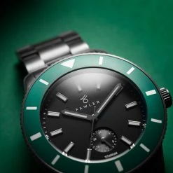 Fawler Makalu | Montre de plongée en titane brossé avec lunette verte -LuxeMontre Boutique jwm makalu collection lasse olsen 26041 1x1 8